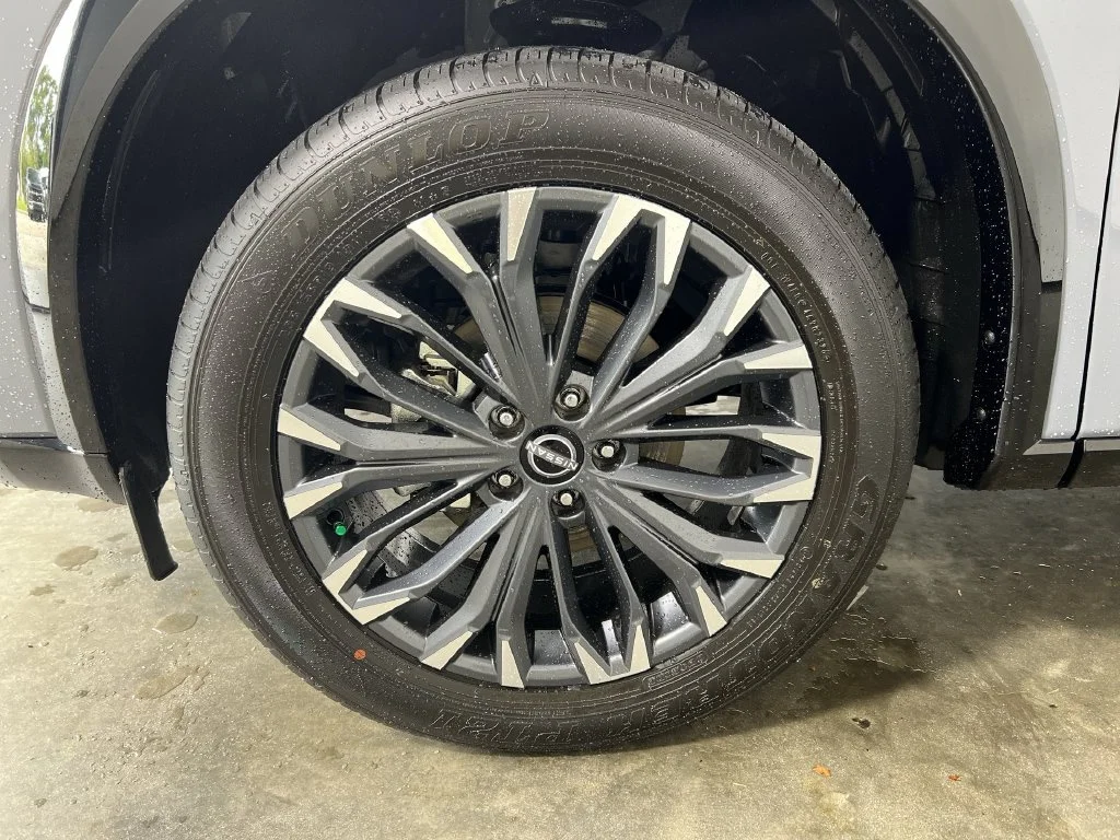New 2026 Gray Nissan Platinum image 19