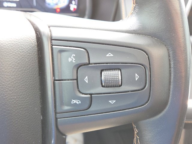 Used 2023 Silver GMC AT4 image 35