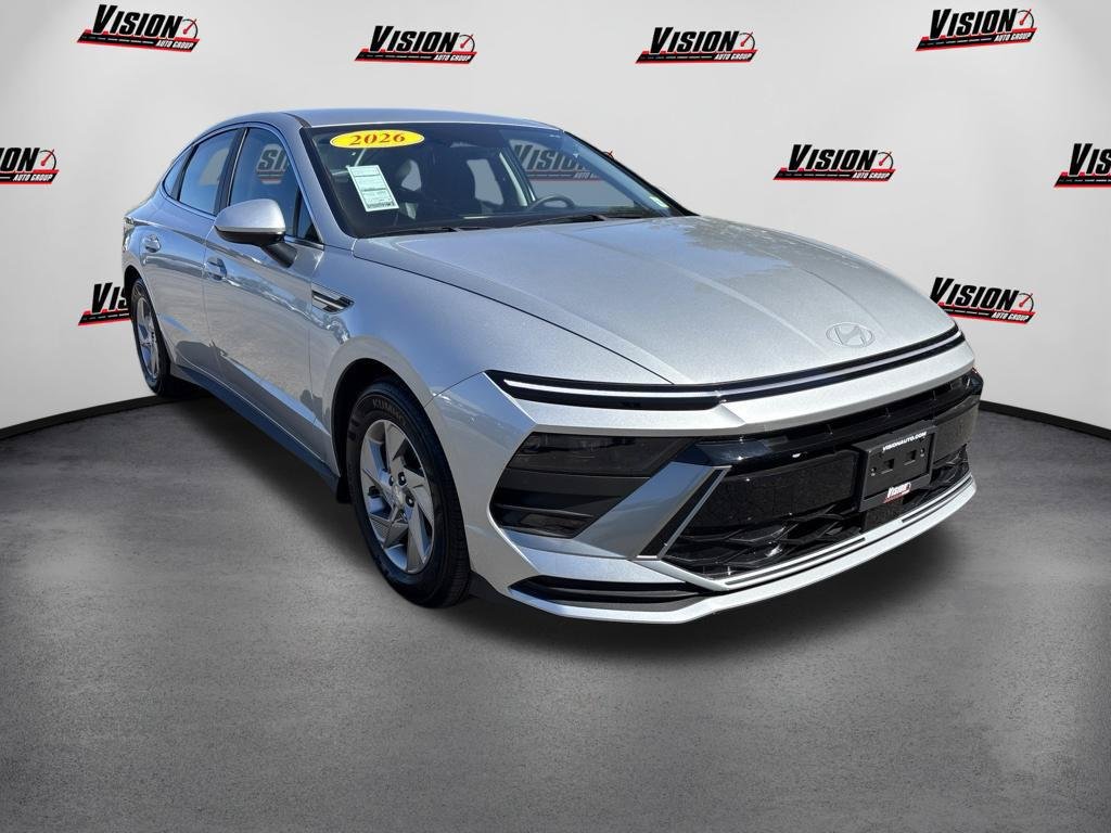 New 2026 Silver Hyundai SE image 3