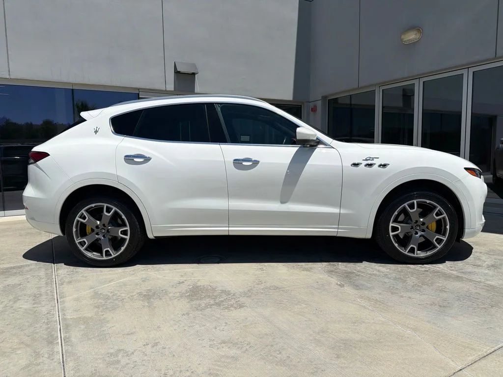 Used 2023 Bianco Maserati GT image 5