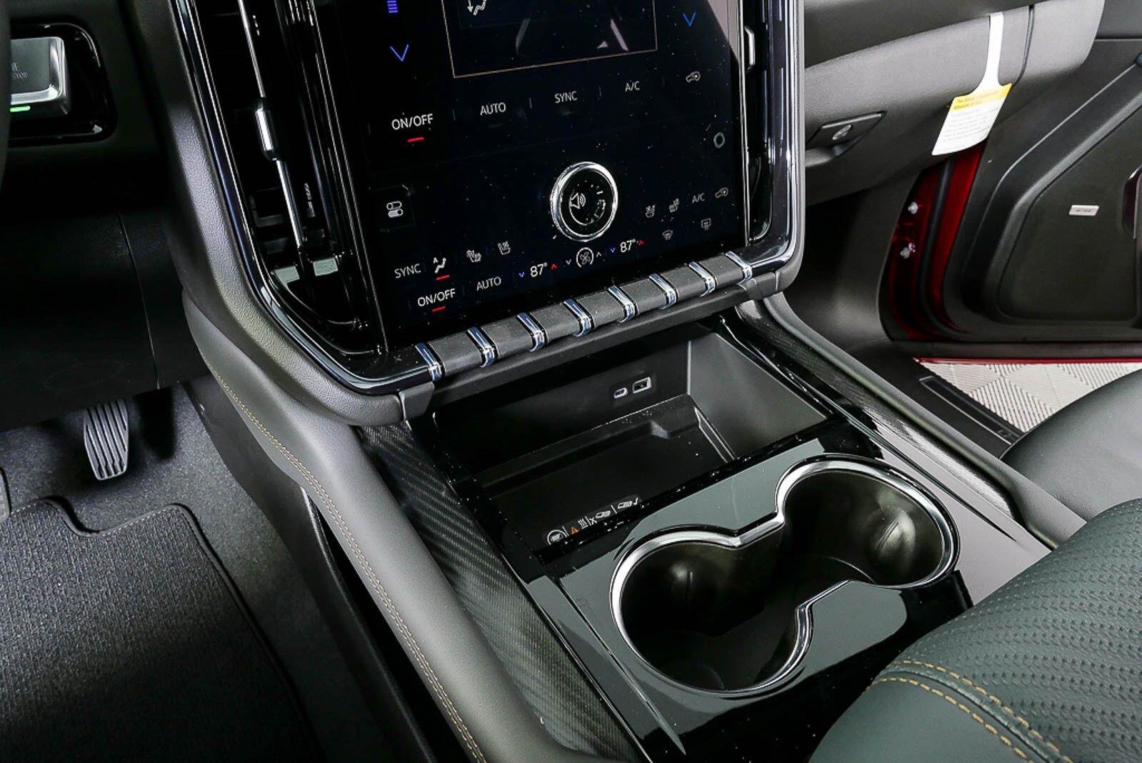 2026 GMC Yukon AT4 - Photo 18