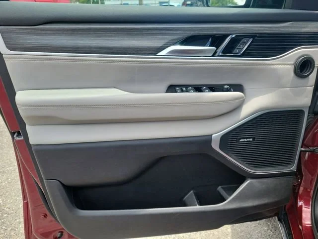 2024 Jeep Wagoneer Series III - Photo 23