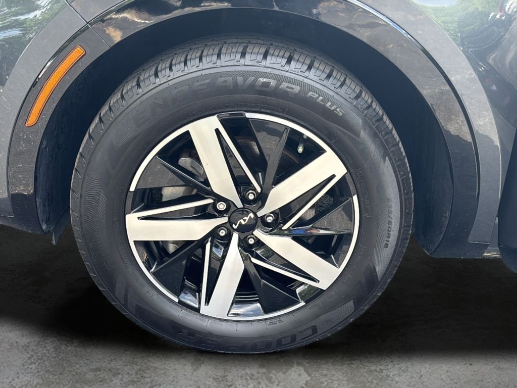 2023 Kia Sorento S - Photo 47