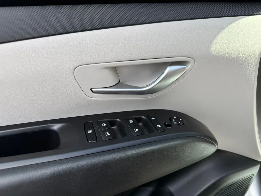 Used 2024 Silver Hyundai SEL image 16