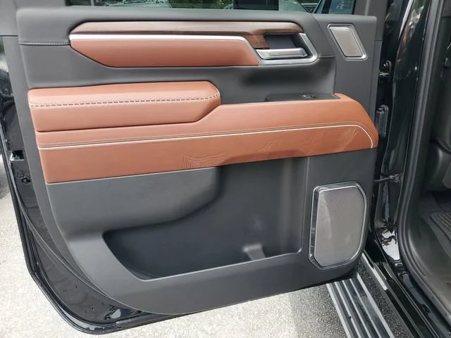 Used 2026 Onyx Black GMC Denali Ultimate image 24