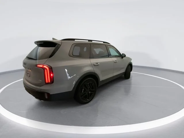 Used 2025 Gray Kia SX-Prestige X-Line image 6