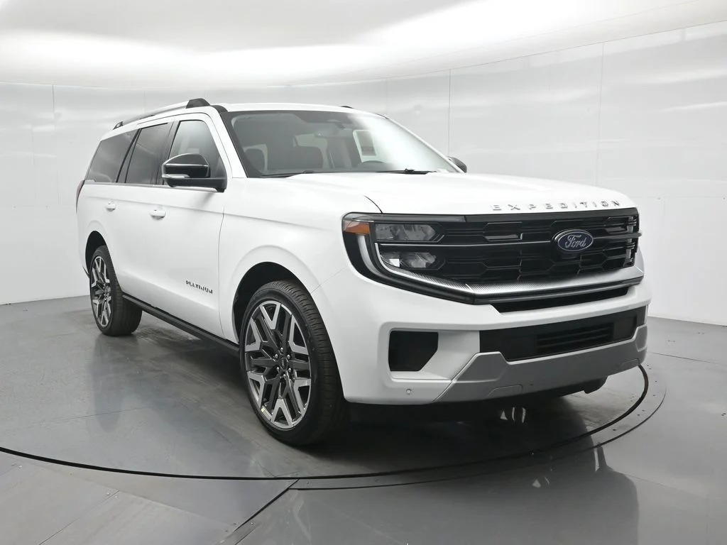 New 2025 Oxford White Ford Platinum image 53
