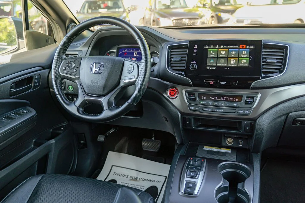 Used 2023 Black Honda EX-L image 41