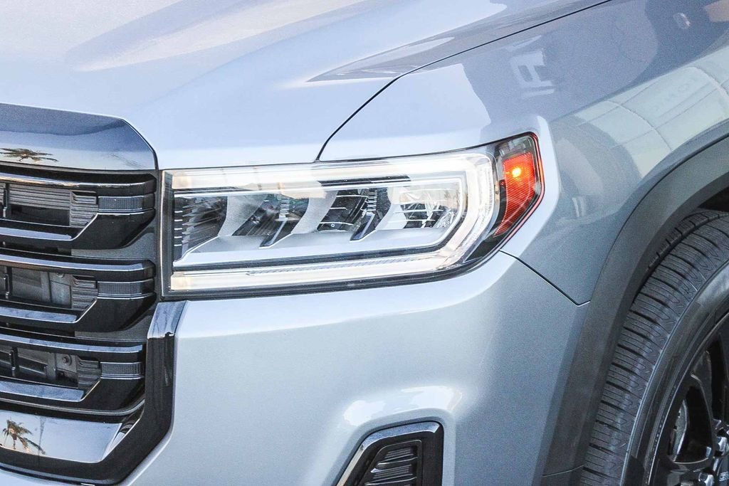 Used 2021 Gray GMC SLE image 5