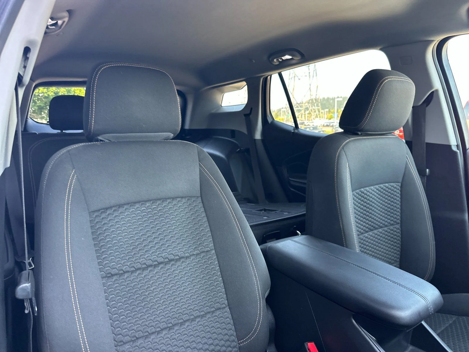 Used 2020 Graphite Gray Metallic GMC SLE image 16