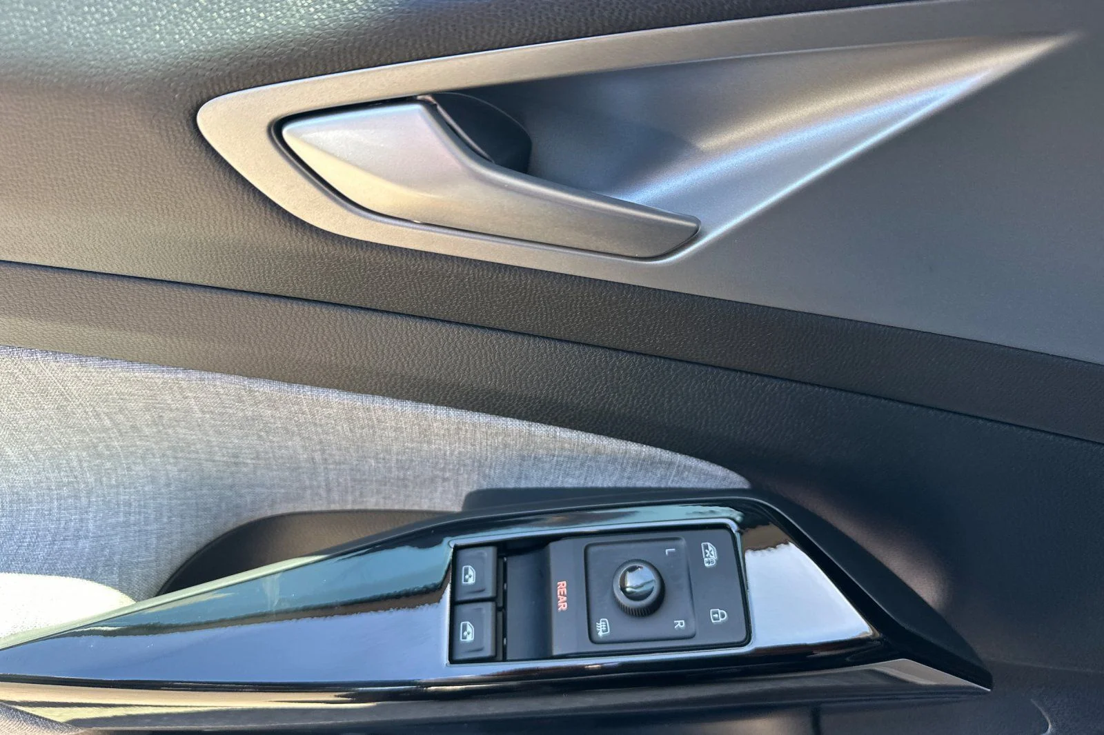 New 2026 Silver Volkswagen Pro image 9