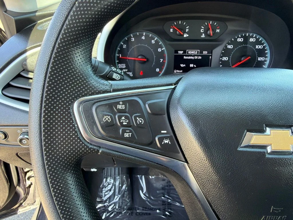 Used 2023 Gray Chevrolet LT image 17