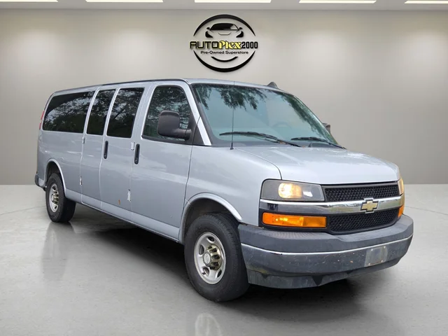 2017 Chevrolet Express 3500 LT