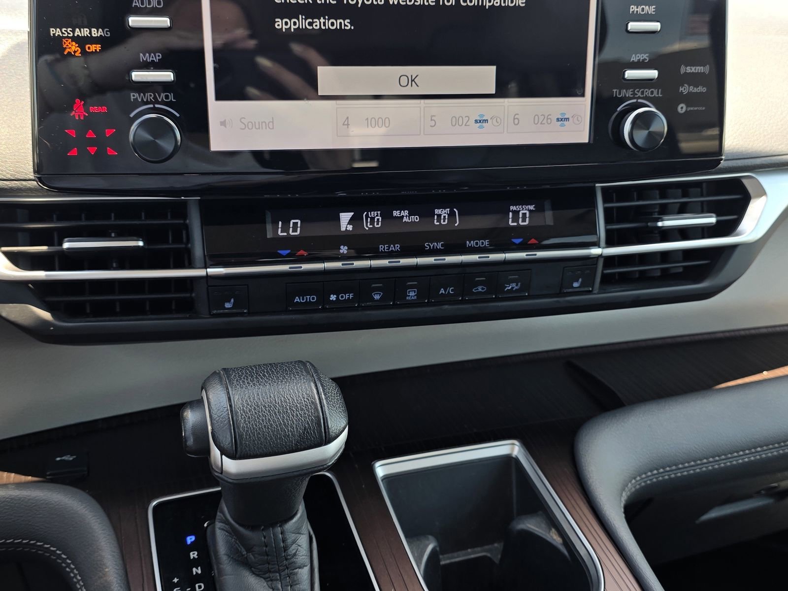 Used 2021 Silver Toyota XLE image 15
