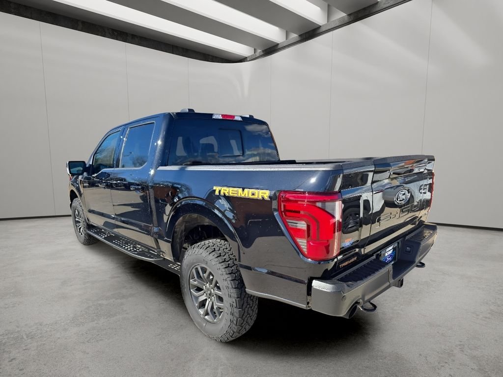 New 2025 Agate Black Metallic Ford Tremor® image 3