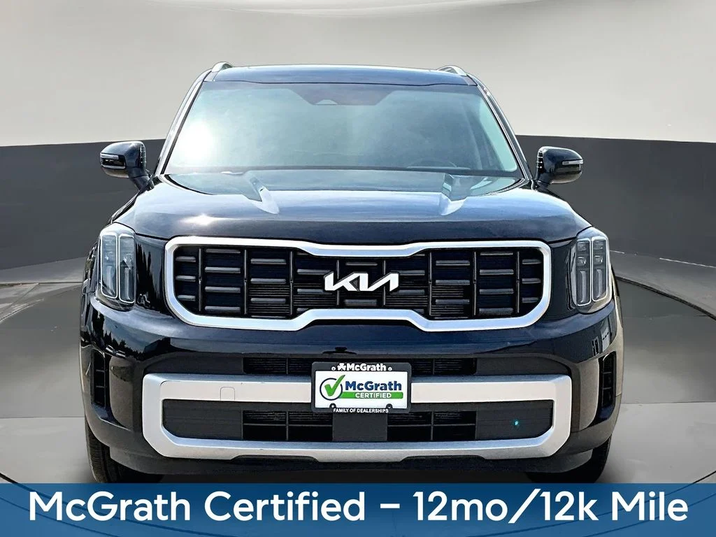 Certified Used 2025 Black Kia S image 2