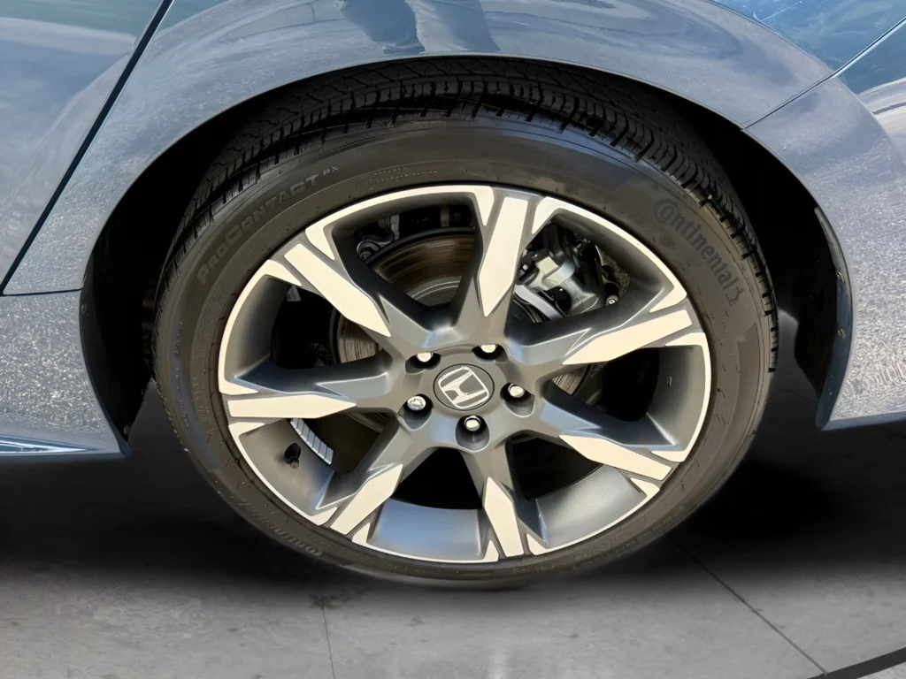 2025 Honda Civic Sport Touring - Photo 38