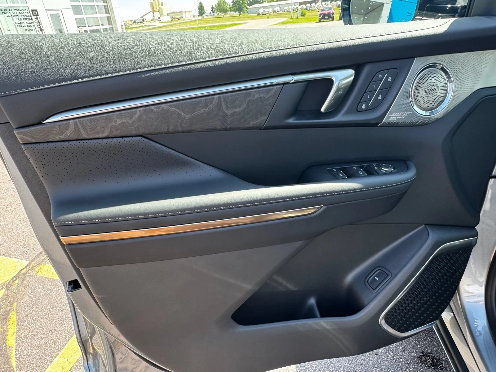 New 2026 Moonstone Gray Metallic Buick Avenir image 15