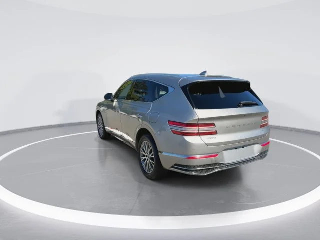 Used 2025 Silver Genesis 2.5T image 6