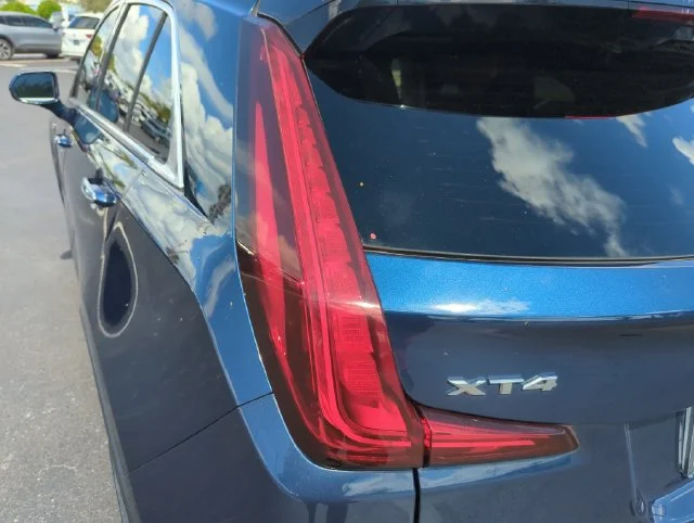 Used 2019 Blue Cadillac Luxury image 18