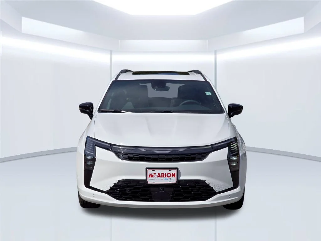 New 2027 White/off-white Chrysler Limited image 17