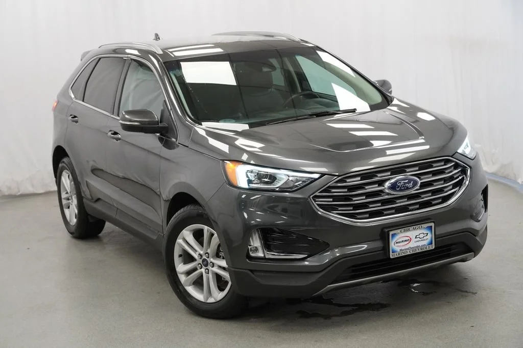 Used 2019 Gray Ford SEL image 32