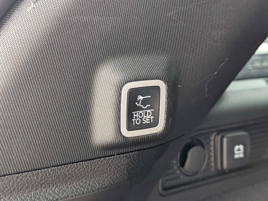 Used 2025 Gray Jeep Overland image 14