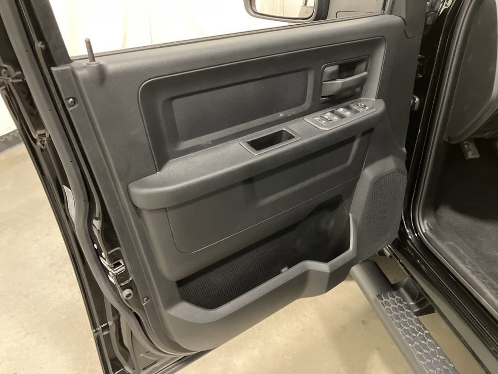 2025 RAM 2500 Tradesman - Photo 9