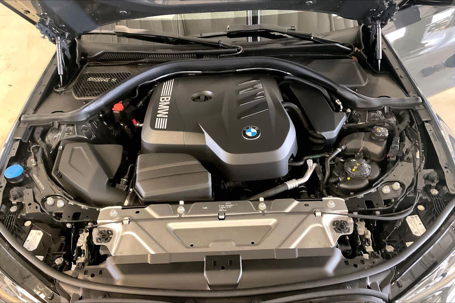 New 2026 Dravit Grey Metallic BMW 330i xDrive image 15