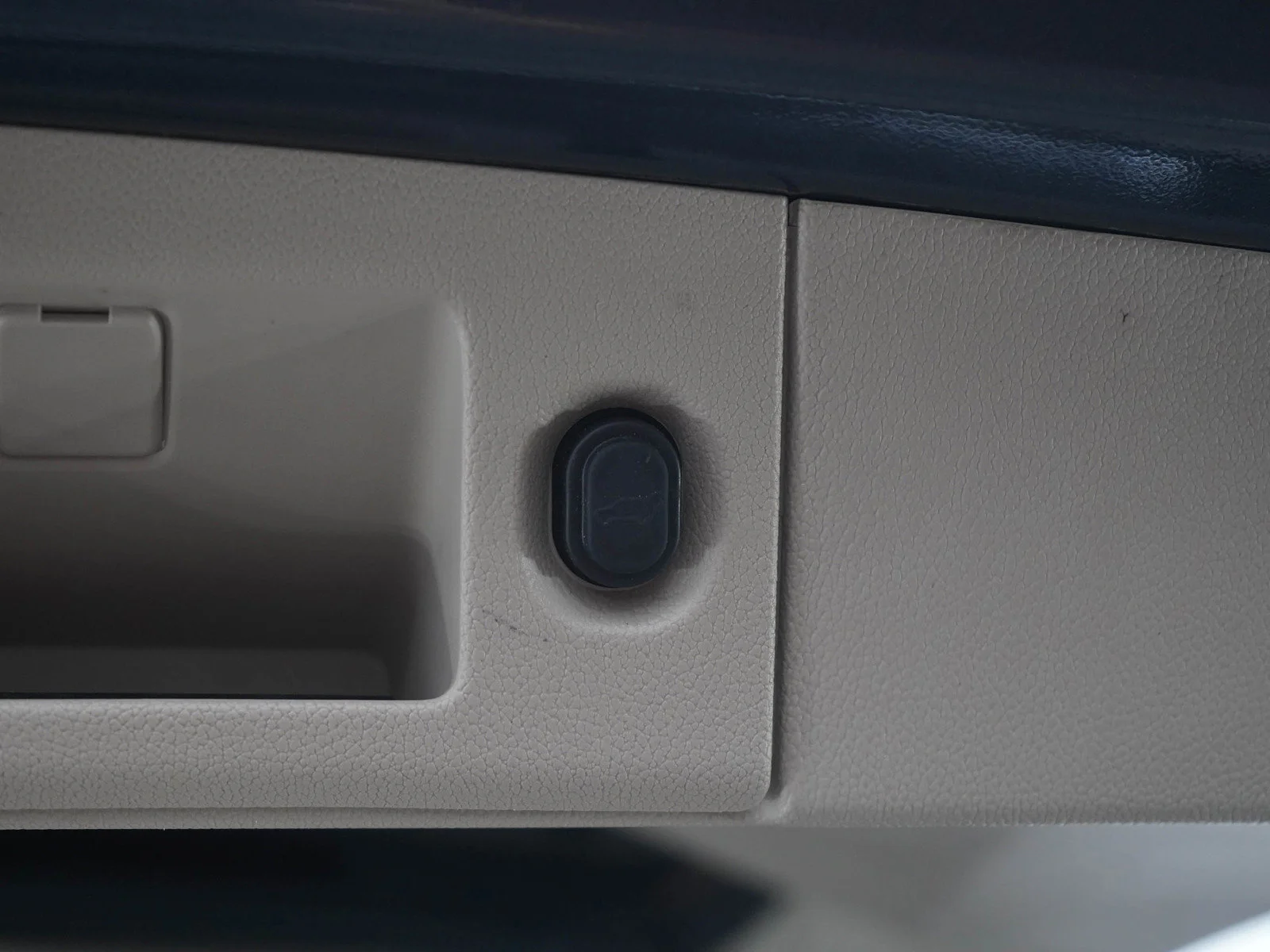 Used 2020 DARK SKY METALLIC GMC Denali image 19