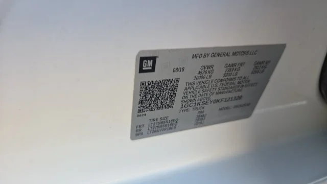 Used 2019 White Chevrolet LT image 31