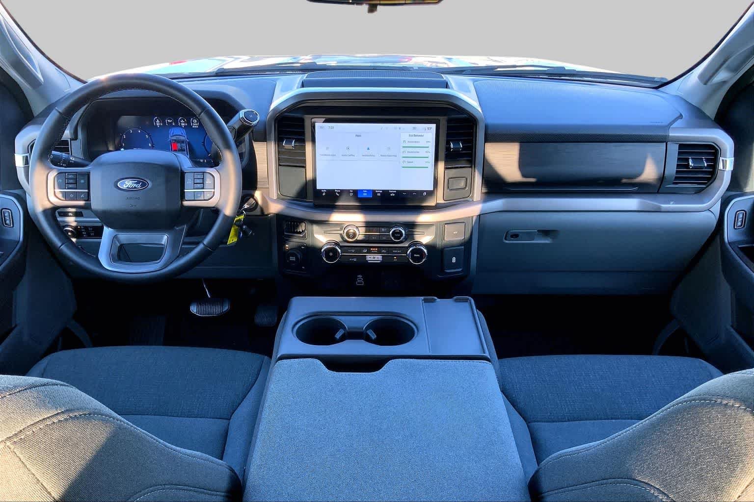 Used 2025 Iconic Silver Ford XLT image 16