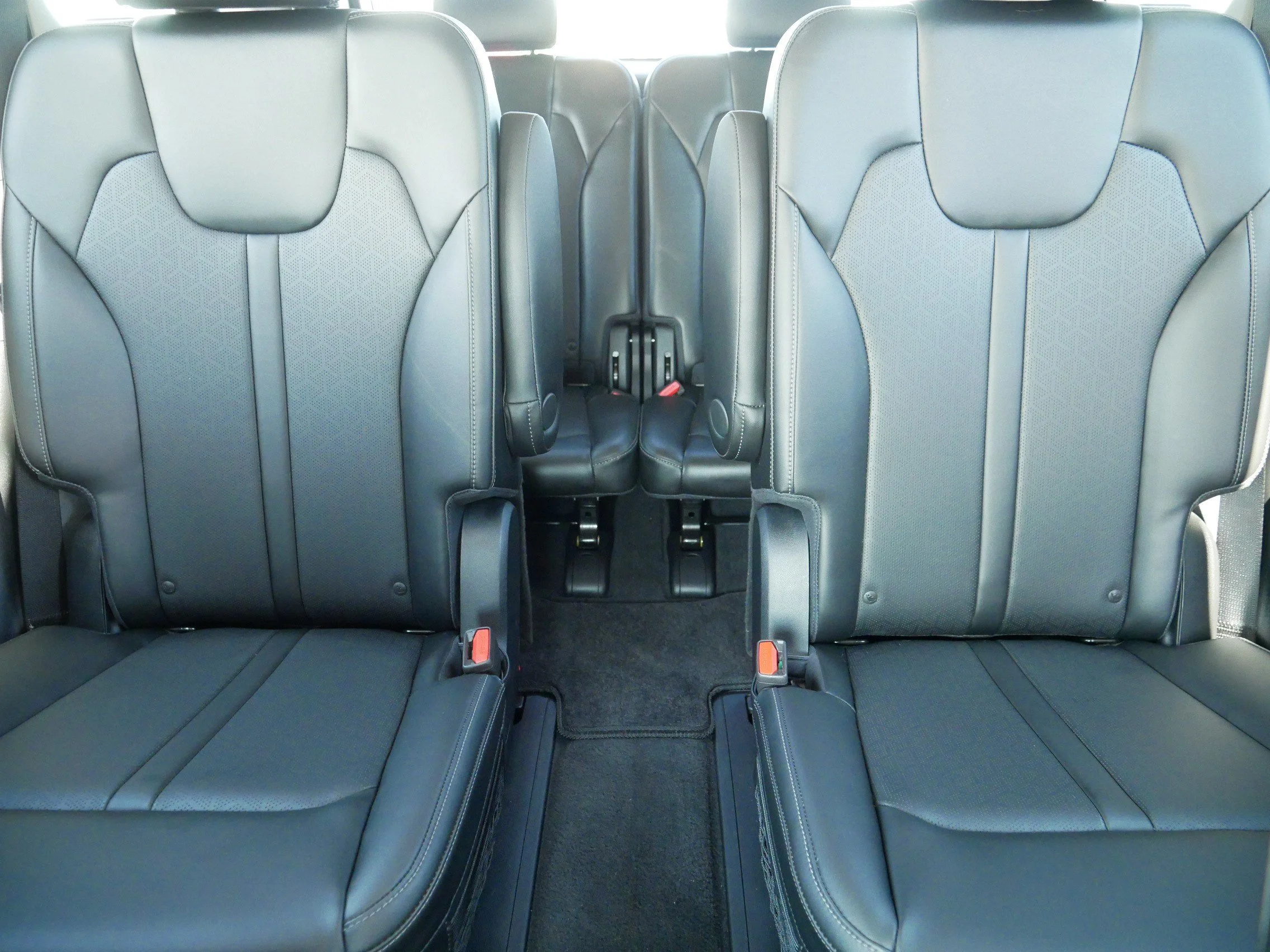2023 Kia Sorento X-Line EX - Photo 13
