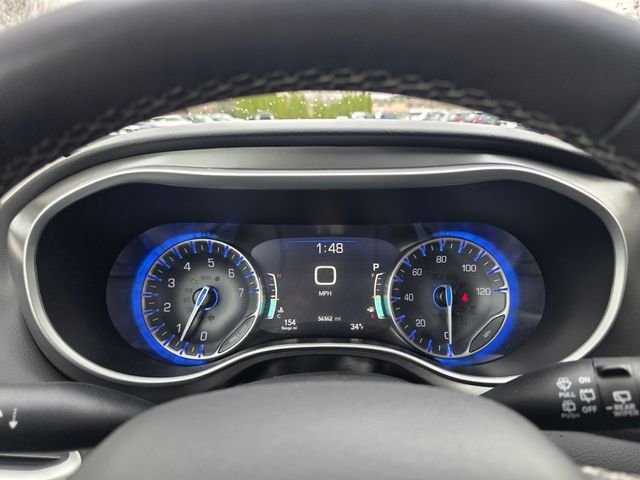 Used 2024 Silver Chrysler Touring L image 30