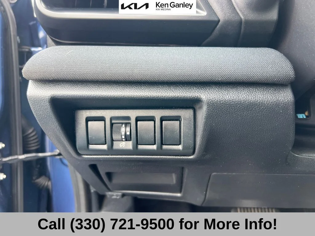 Used 2020 Blue Subaru Premium image 29