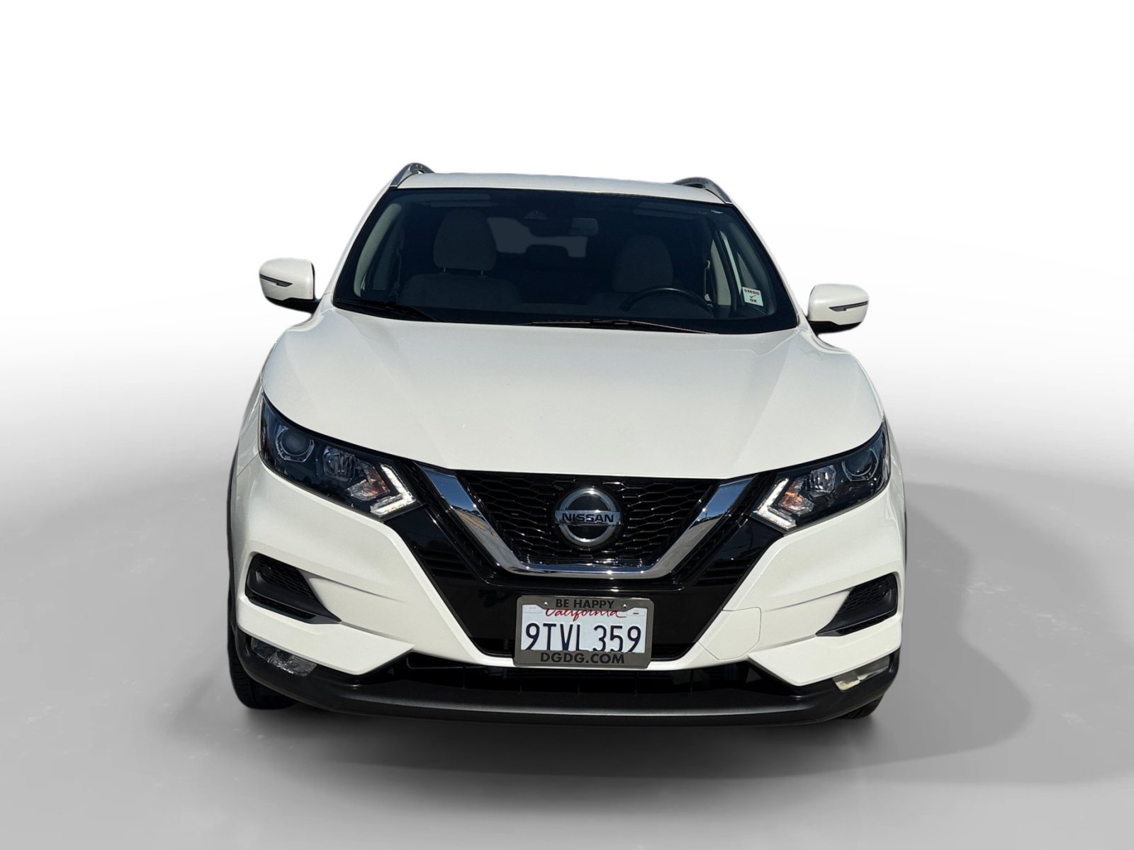 Used 2021 Pearl White Tricoat NISSAN SV image 8