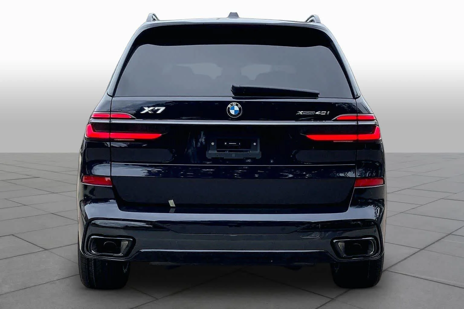 New 2027 Carbon Black Metallic BMW xDrive40i image 4