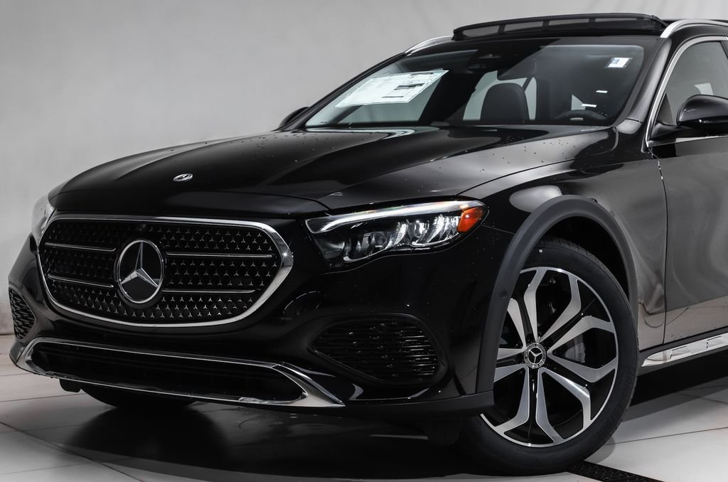 New 2026 Obsidian Black Metallic Mercedes-Benz E 450 image 2