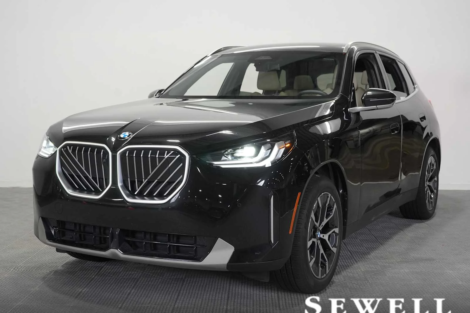 2025 BMW X3 30 XDRIVE's photo