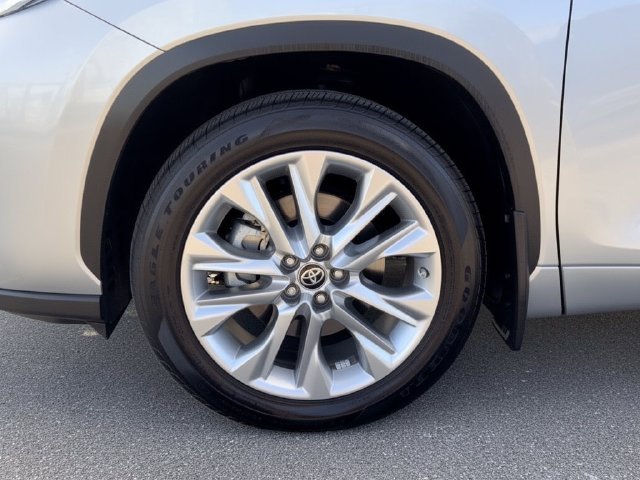 Certified Used 2024 Silver Toyota Limited image 12
