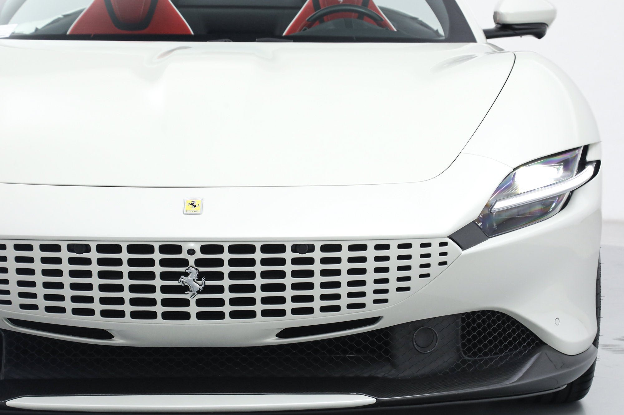 Certified Used 2025 Bianco Italia Ferrari  image 15