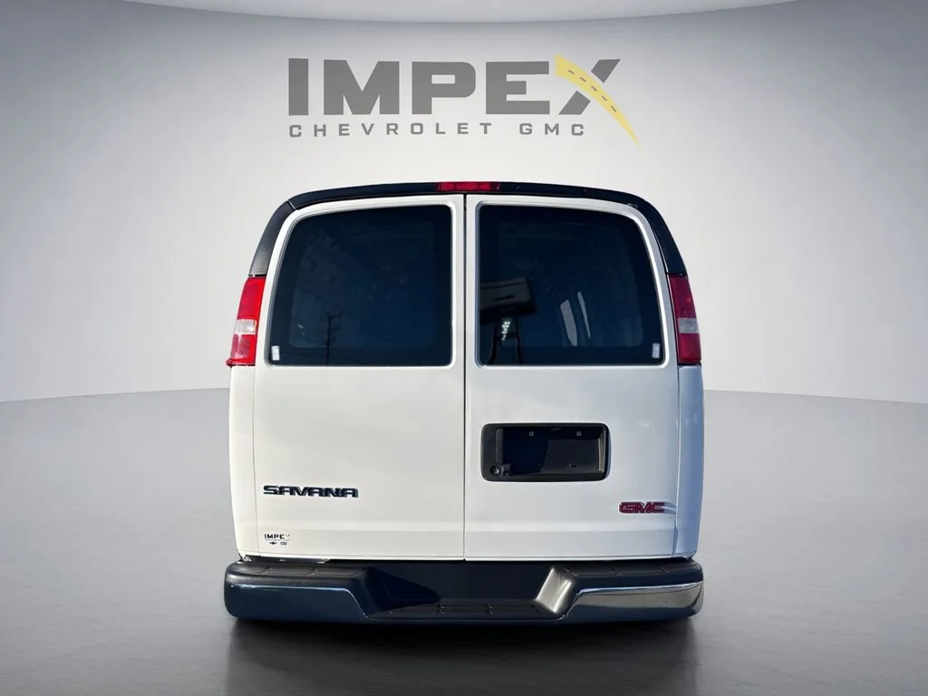 Used 2022 Summit White GMC Work Van image 4
