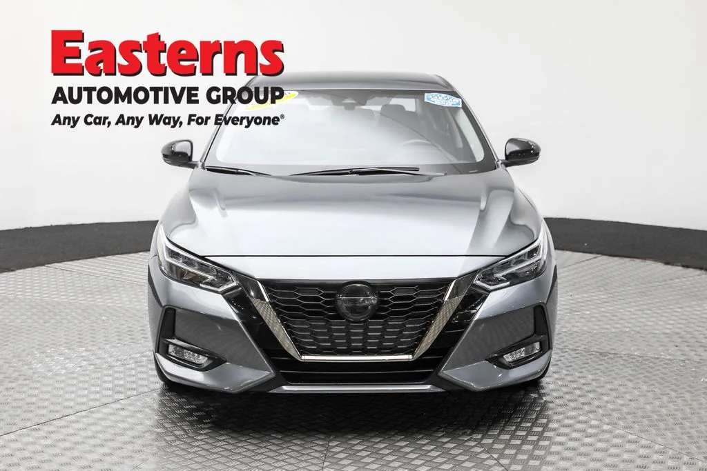 Used 2023 Gray Nissan SR image 2