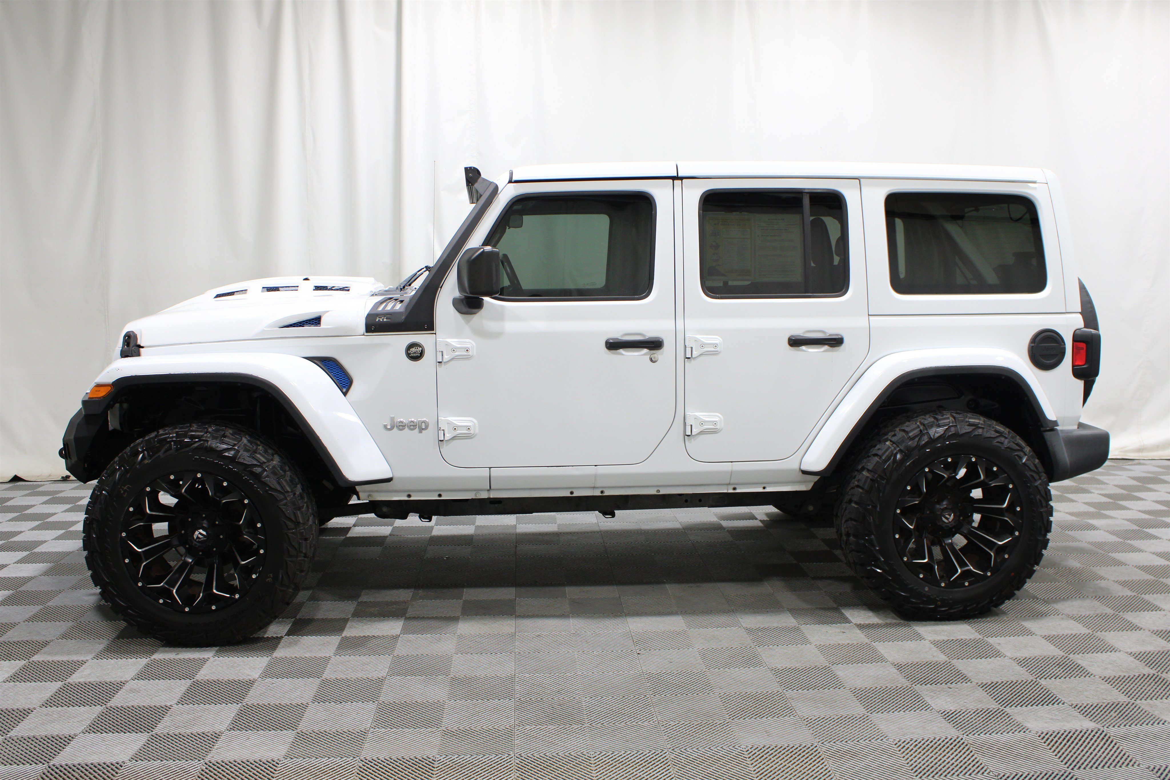 Used 2018 Bright White Clearcoat Jeep Sport S 4x4 image 30