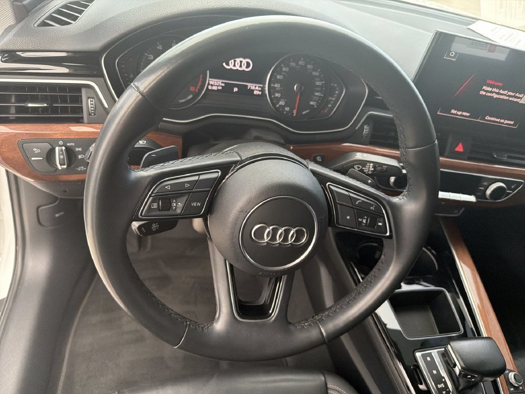 2022 Audi A4 Premium - Photo 16