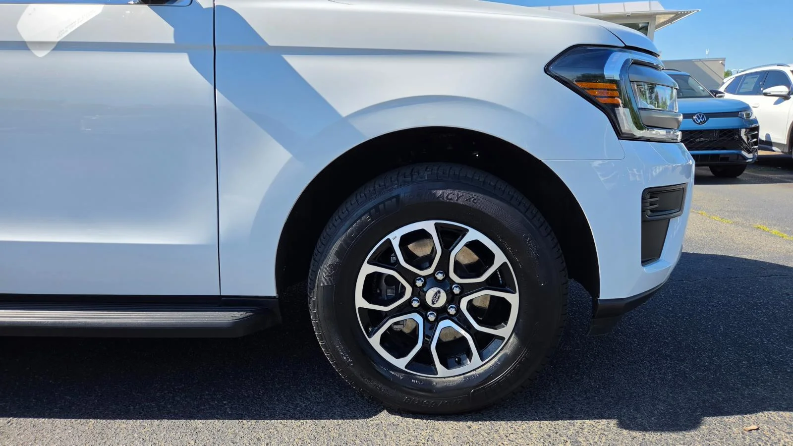 Used 2024 Oxford White Ford XLT image 74