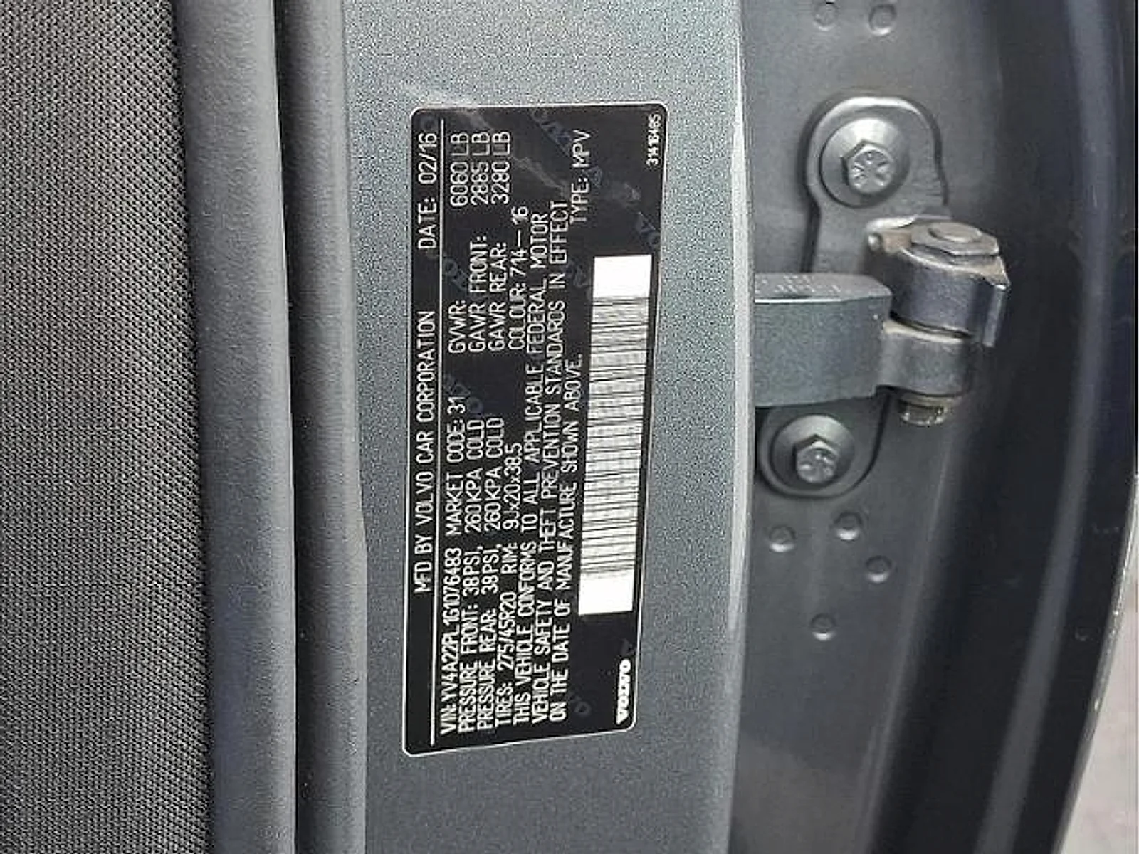 Used 2016 Osmium Grey Metallic Volvo T6 Inscription image 28