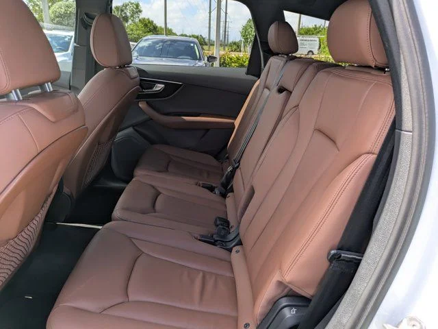 Used 2023 Glacier White Audi 45 Premium image 15