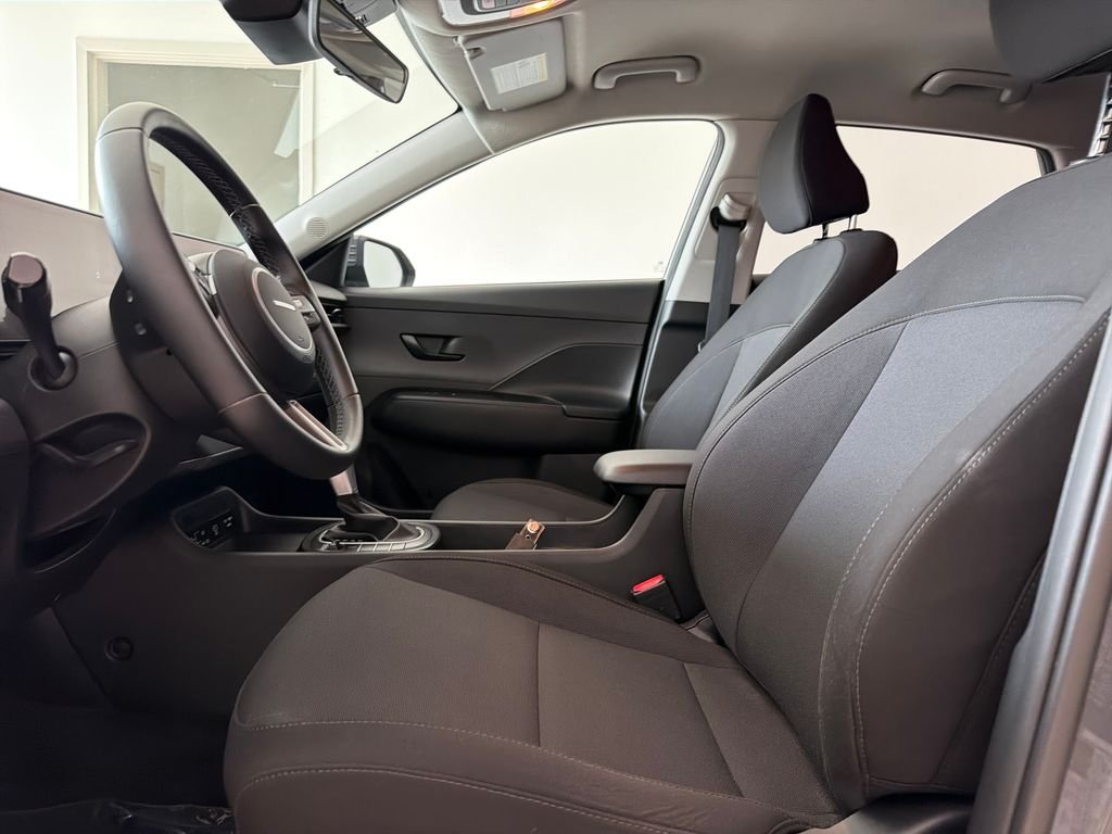 Used 2025 Gray Hyundai SEL image 13