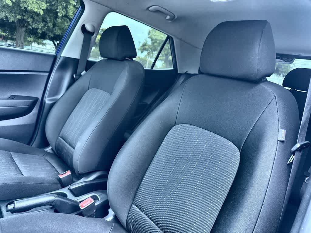 Used 2021 Intense Blue Hyundai SE image 14